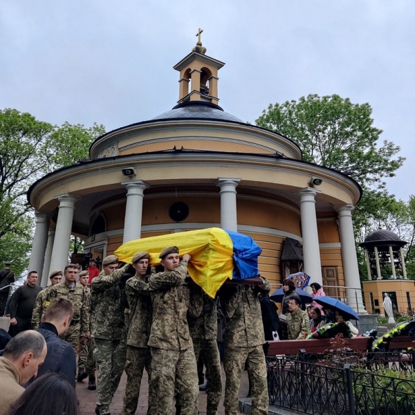 «Все своє життя поширював правду про боротьбу ОУН і УПА»: під Ізюмом загинув десантник Денис Антіпов