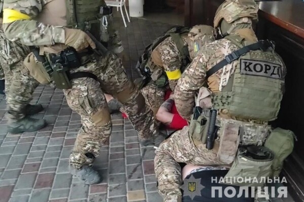 В Одесской области поймали мужчин, которые "помогали" сбежать уклонистам за 10 000 долларов