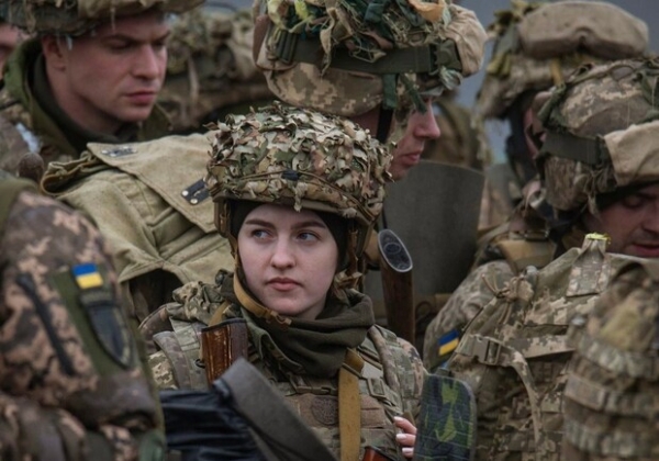 Будут ли мобилизовать женщин во время военного положения