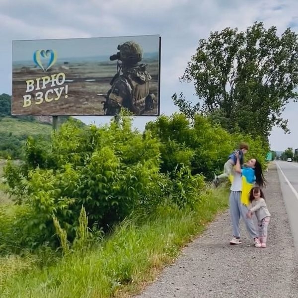 До сліз: Тимур Мірошниченко вперше з початку війни зустрівся з дітьми вдома