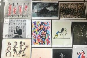 На "Книжке" под открытым небом открылась выставка антивоенных работ