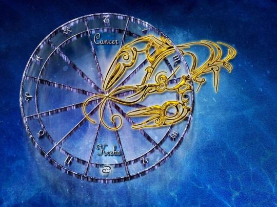 Гороскоп на 2 червня 2022 року: Леви зможуть примножити доходи, а Водолії досягнуть успіху в роботі над новими проектами