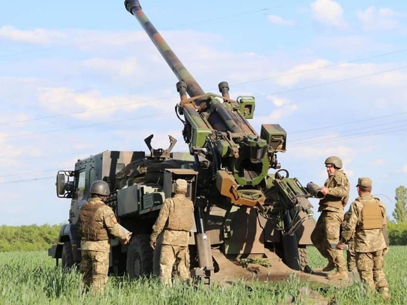 Мінус 140 рашистів, 3 танки та 13 БМП: названо втрати армії вбивць путіна за добу