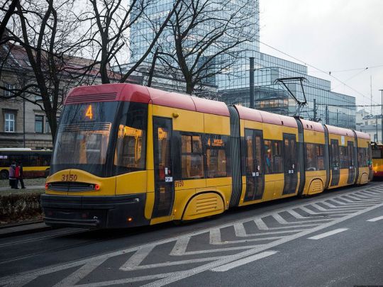 Сумний випадок із 11-річною українкою у Польщі: дівчинка потрапила під трамвай на кільцевій розв'язці