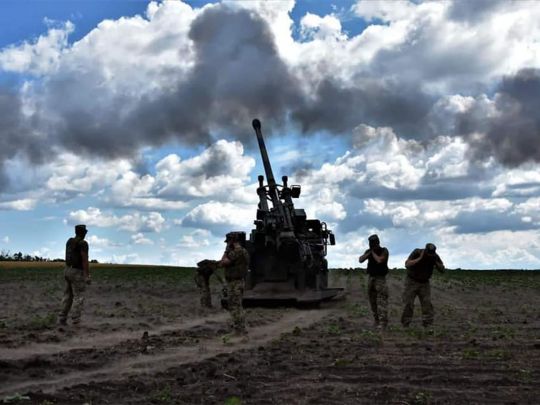 Ворог наступає на Бахмут та Слов’янськ, а також намагається оточити українські війська під Лисичанськом, — Генштаб ЗСУ