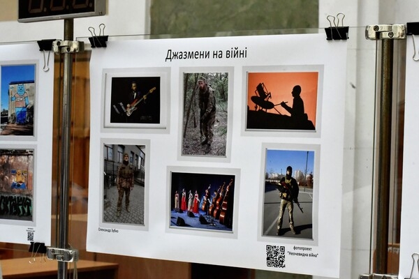 В Одессе презентовали новую почтовую марку ''Добрый вечер, мы из Украины''