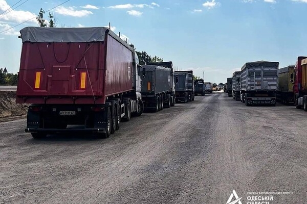 В Одесской области появятся электронные очереди и онлайн-коммуникация с водителями фур