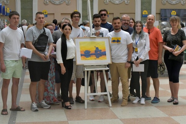 В Одессе презентовали новую почтовую марку ''Добрый вечер, мы из Украины''
