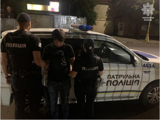 Волонтер працював на фсб: зрадника затримали на Закарпатті