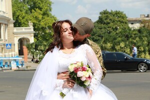 Романтика во время войны: как защитник женился в Одессе