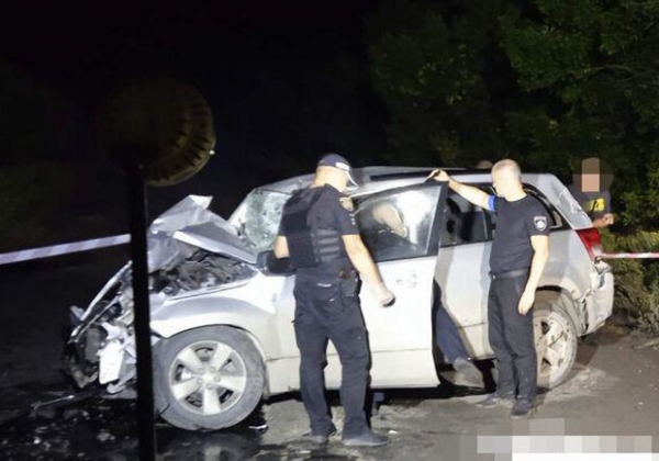Под Одессой произошло сокрушительное ДТП с участием автопоезда: погибли два человека