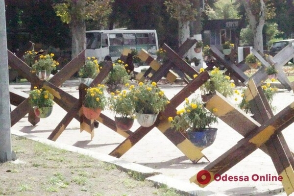 В Одессе презентовали инсталляцию, посвященную погибшим на войне детям