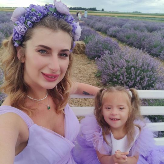 «Кляті нелюди рашисти вбили тебе, і мене»: мама загиблої у Вінниці Лізи написала перший після трагедії пост у соцмережі