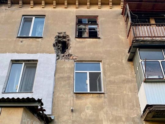 Обстріл Нікопольського району: 13 людей загинули, 11 — поранені (фото)