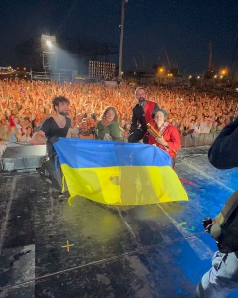 Олександра Зарицька назвала хейтерів «бездумним стадом»: KAZKA виступила на фестивалі Sziget