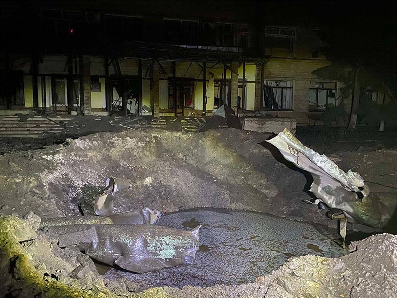 Рашисти обстріляли три райони Харкова: пошкоджено багатоповерхівки та комунікації (відео)