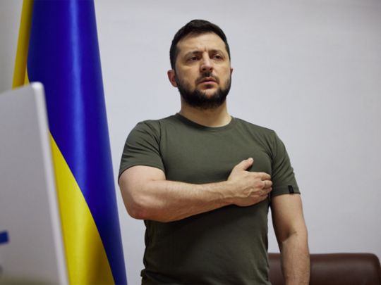 «Важка, але така важлива і потрібна перемога»: Зеленський звернувся до Усика після його чемпіонського бою