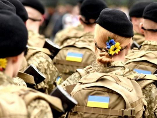 «Взяття жінок на військовий облік не означає автоматичну мобілізацію»: експертка відповідає на актуальні запитання