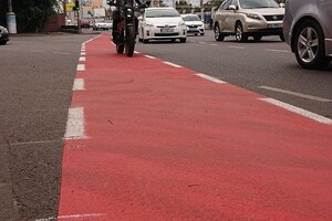На Краснова и Шмидта обновили велополосы