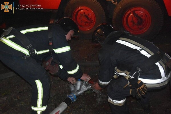 Ночью в одесской девятиэтажке произошел пожар: погибли два человека (фото, видео)