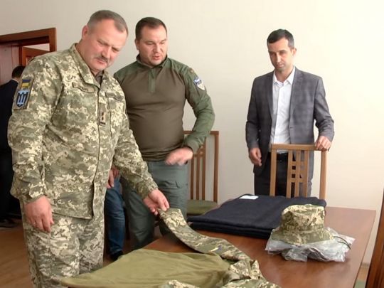 Компанія «Шервул» подарувала 200 комплектів форми військовим Сумщини
