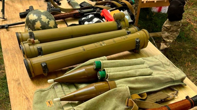 На виставці зброї у Чернігові спрацював гранатомет, поранено дітей (фото)