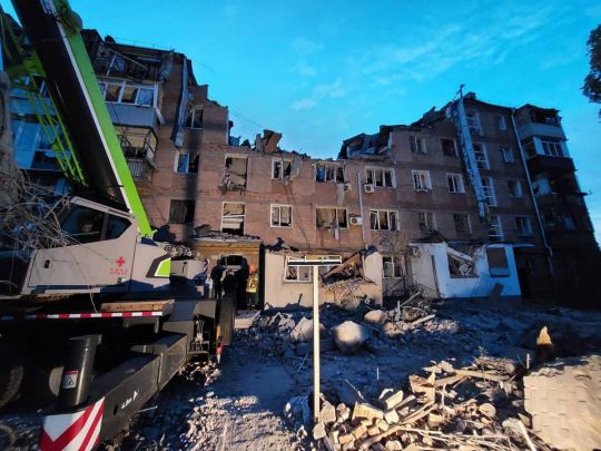 Окупанти потужно накрили вогнем Нікополь: зруйновано десятки багатоповерхівок (фото)