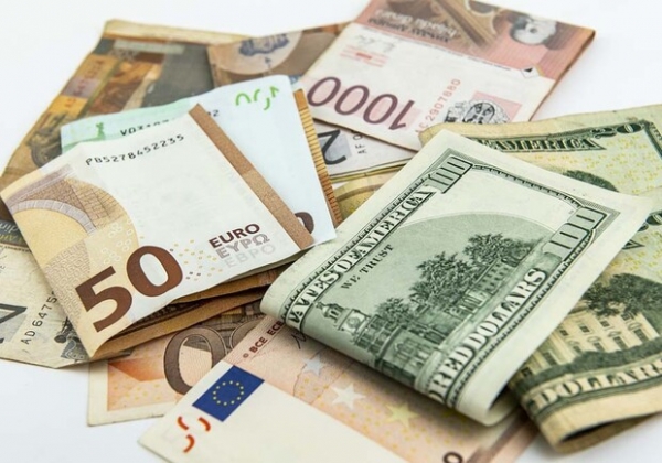 Курс валют в Украине 13 ноября 2022: сколько стоят доллар и евро