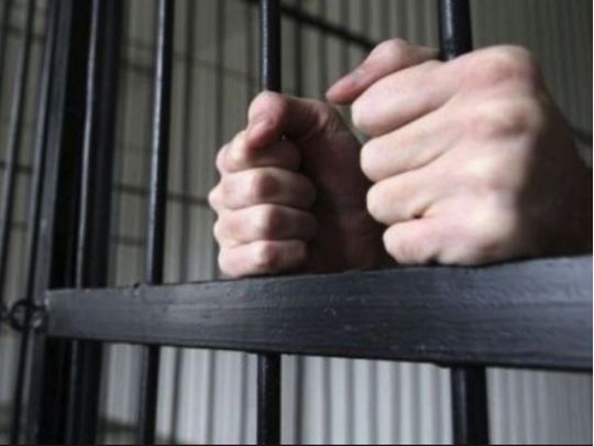 Убив, а потім розкаявся: під Черкасами молодик з невідомих причин вбив перехожого на вулиці