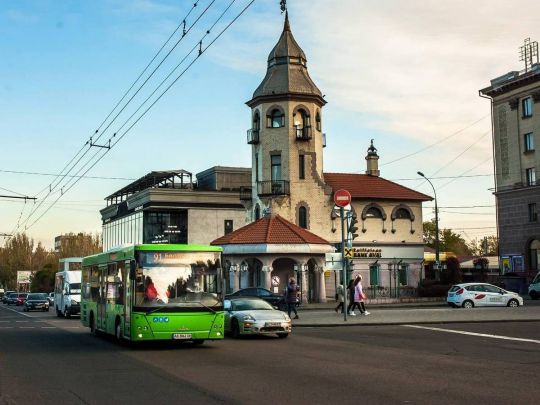 Життя налагоджується: у Миколаєві скоротили комендантську годину та зняли обмеження на продаж алкоголю