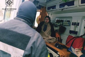 В Одессе на пожаре в 12-этажке спасли 16-летнюю девушку