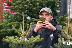 В Одессе появились первые елочные базары