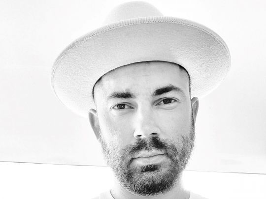 До сліз: Андрій Бєдняков показав, як окупанти знесли його будинок в Маріуполі