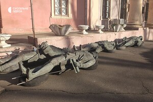 Памятник Суворову и Екатерине уже в Художественном музее: за их хранение будут платить (фото)