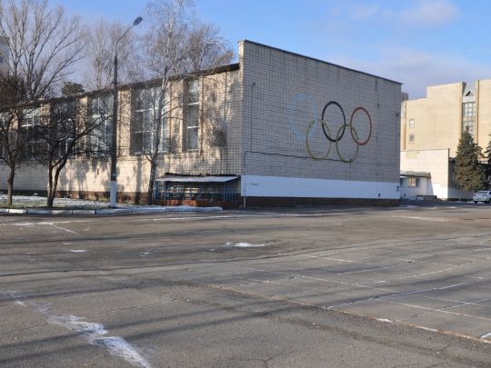 ГК «Інвестохіллс» передала потужний генератор для Олімпійського коледжу та гуртожитку для спортсменів