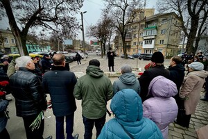 Гасили марку и возлагали цветы: одесситы почтили память жертв Холокоста 