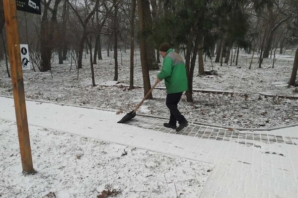 В Одессе и области идет снег: какая ситуация на дорогах