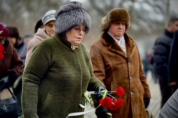 Гасили марку и возлагали цветы: одесситы почтили память жертв Холокоста 
