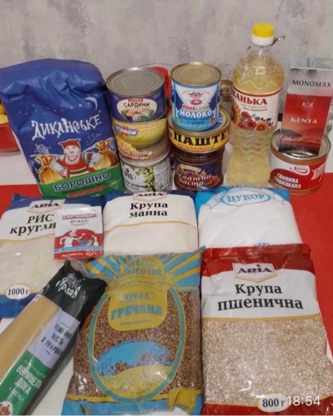 Такого не їмо: судді-переселенцю не сподобалися безкоштовні продукти допомоги на Київщині