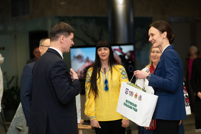 В Сеймі Литви представили виставку про історію протистояння рф у Київській області