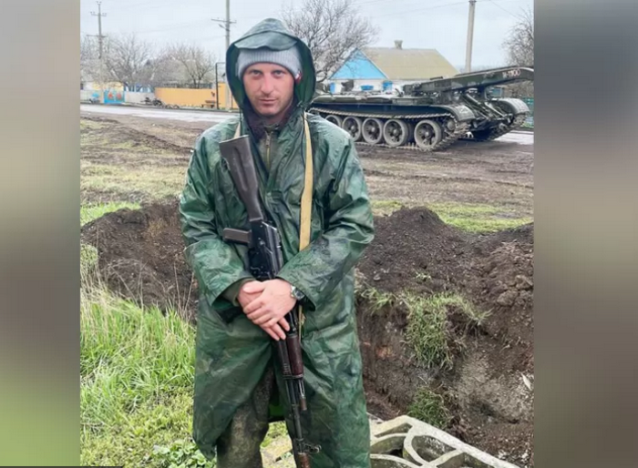 «Ти одружений? Зараз ми з тебе зробимо дівчинку шваброю і відправимо відео твоїй дружині»