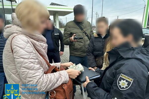 В Одессе двух чиновников Регистра судоходства задержали на взятке
