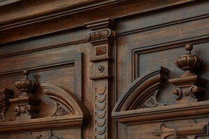 Одесситы сами восстановили старинную дверь в доме Фельдмана