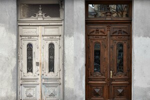 Одесситы сами восстановили старинную дверь в доме Фельдмана