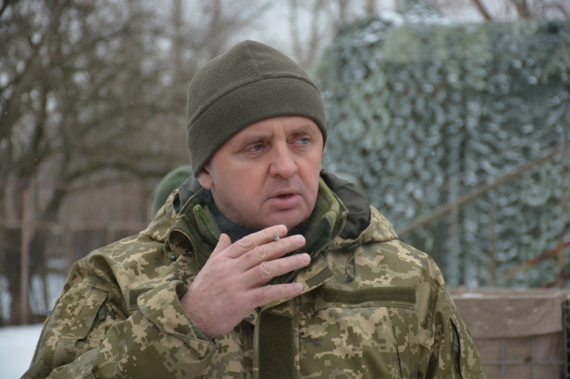 «Як тільки закінчиться війна й історики отримають доступ до певних документальних джерел, багато легенд просто будуть зруйновані», — Віктор Муженко