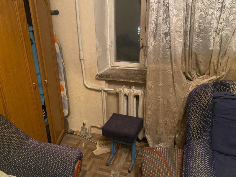 Страшна помста: під Києвом судитимуть чоловіка, який викинув собаку дружини з вікна багатоповерхівки