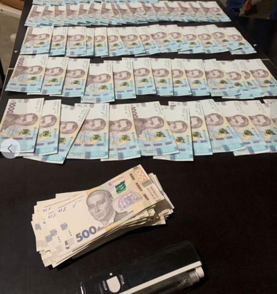 Вимагав з військового 120 тисяч за переведення з частини: затримано підполковника-корупціонера
