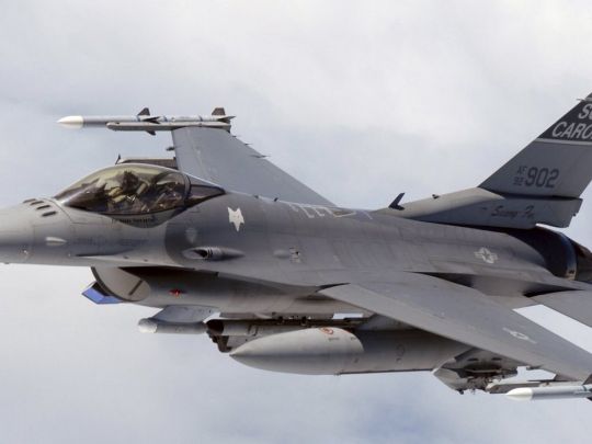 «Винищувачі F-16 можуть з’явитися в Україні у вирішальний та поворотний момент війни», — ЗМІ