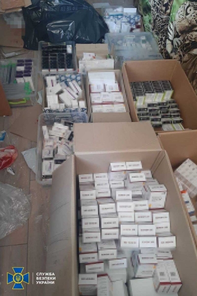 Завозили як «гуманітарку»: в Києві продавали ліки-підробки для онкохворих