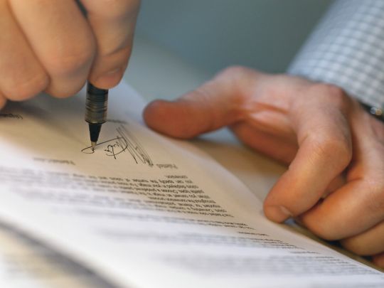 Звернутися до нашого консульства та подати заяву: експерт розповів, як відкрити спадщину за кордоном